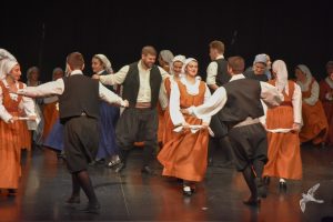 2020 “Πιάστε το χορό μικροί, μεγάλοι”