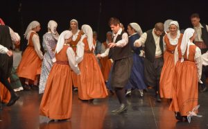 2020 “Πιάστε το χορό μικροί, μεγάλοι”