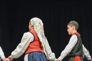 2018 “Πιάστε το χορό μικροί, μεγάλοι”