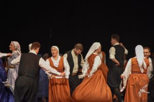 2020 “Πιάστε το χορό μικροί, μεγάλοι”