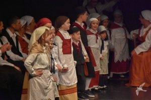 2020 “Πιάστε το χορό μικροί, μεγάλοι”