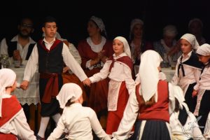 2020 “Πιάστε το χορό μικροί, μεγάλοι”