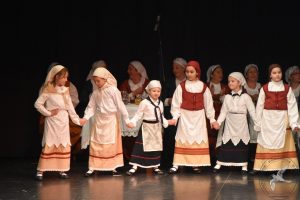 2020 “Πιάστε το χορό μικροί, μεγάλοι”