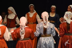 2020 “Πιάστε το χορό μικροί, μεγάλοι”