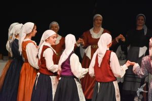 2020 “Πιάστε το χορό μικροί, μεγάλοι”