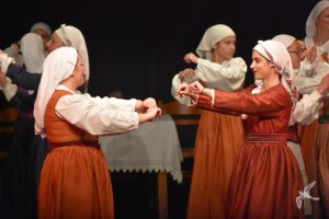 2020 “Πιάστε το χορό μικροί, μεγάλοι”