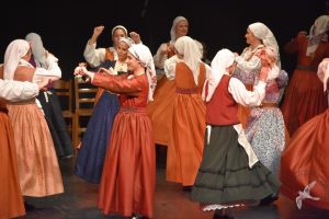 2020 “Πιάστε το χορό μικροί, μεγάλοι”