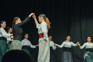 2018 “Πιάστε το χορό μικροί, μεγάλοι”