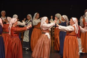 2020 “Πιάστε το χορό μικροί, μεγάλοι”