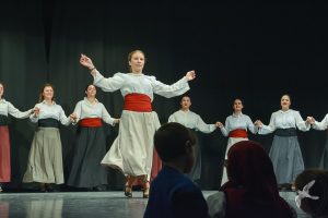 2018 “Πιάστε το χορό μικροί, μεγάλοι”