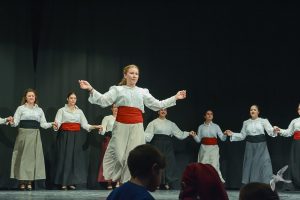 2018 “Πιάστε το χορό μικροί, μεγάλοι”