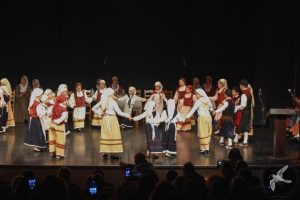 2020 “Πιάστε το χορό μικροί, μεγάλοι”