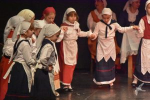 2020 “Πιάστε το χορό μικροί, μεγάλοι”