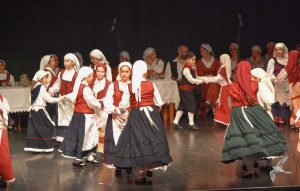 2020 “Πιάστε το χορό μικροί, μεγάλοι”