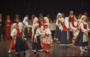 2020 “Πιάστε το χορό μικροί, μεγάλοι”