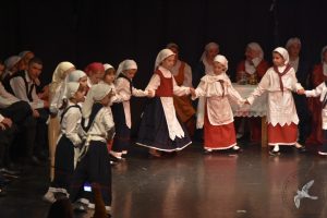 2020 “Πιάστε το χορό μικροί, μεγάλοι”