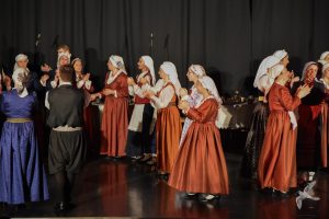 2020 “Πιάστε το χορό μικροί, μεγάλοι”