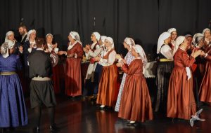 2020 “Πιάστε το χορό μικροί, μεγάλοι”