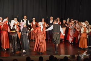 2020 “Πιάστε το χορό μικροί, μεγάλοι”