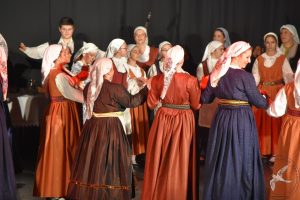 2020 “Πιάστε το χορό μικροί, μεγάλοι”