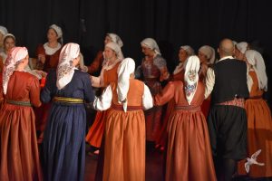 2020 “Πιάστε το χορό μικροί, μεγάλοι”