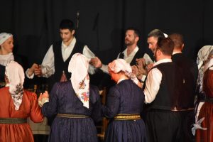 2020 “Πιάστε το χορό μικροί, μεγάλοι”