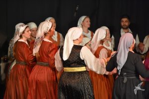 2020 “Πιάστε το χορό μικροί, μεγάλοι”