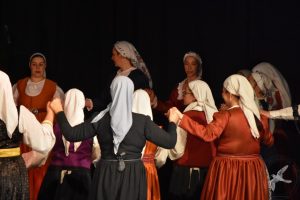 2020 “Πιάστε το χορό μικροί, μεγάλοι”