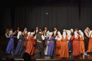 2020 “Πιάστε το χορό μικροί, μεγάλοι”