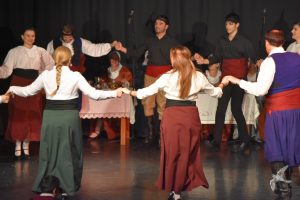 2020 “Πιάστε το χορό μικροί, μεγάλοι”