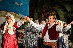 2014 Διαδρομές στην Παράδοση