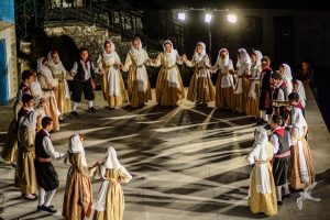 2014 Διαδρομές στην Παράδοση