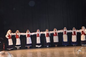 2016 “Χορεύω, παίζω και σου τραγουδώ”