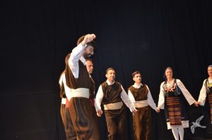 2016 “Χορεύω, παίζω και σου τραγουδώ”