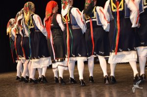 2016 “Χορεύω, παίζω και σου τραγουδώ”