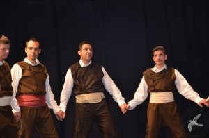 2016 “Χορεύω, παίζω και σου τραγουδώ”