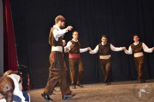 2016 “Χορεύω, παίζω και σου τραγουδώ”