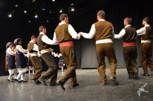 2016 “Χορεύω, παίζω και σου τραγουδώ”