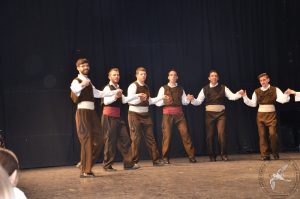 2016 “Χορεύω, παίζω και σου τραγουδώ”