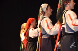 2016 “Χορεύω, παίζω και σου τραγουδώ”