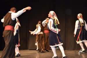 2016 “Χορεύω, παίζω και σου τραγουδώ”