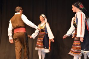 2016 “Χορεύω, παίζω και σου τραγουδώ”