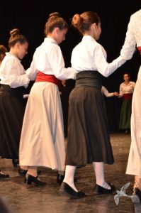 2016 “Χορεύω, παίζω και σου τραγουδώ”