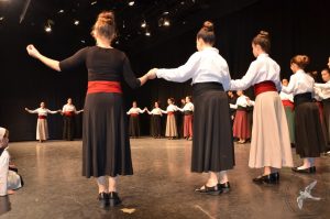 2016 “Χορεύω, παίζω και σου τραγουδώ”