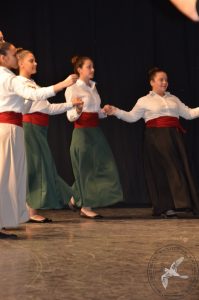 2016 “Χορεύω, παίζω και σου τραγουδώ”