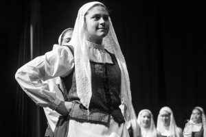 2017 “Πιάστε το χορό μικροί, μεγάλοι”