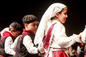 2017 “Πιάστε το χορό μικροί, μεγάλοι”