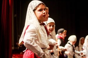 2017 “Πιάστε το χορό μικροί, μεγάλοι”