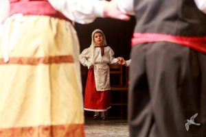 2017 “Πιάστε το χορό μικροί, μεγάλοι”