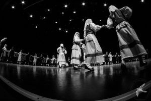 2017 “Πιάστε το χορό μικροί, μεγάλοι”